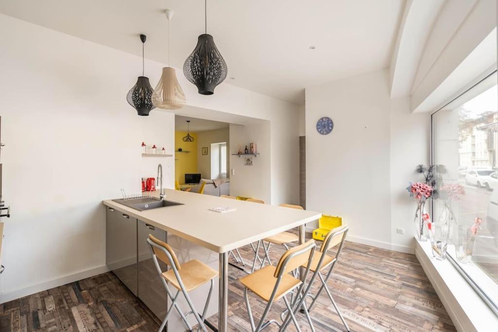 Superbe Appartement Avec Parking Gratuit Lons-le-Saunier Exterior photo